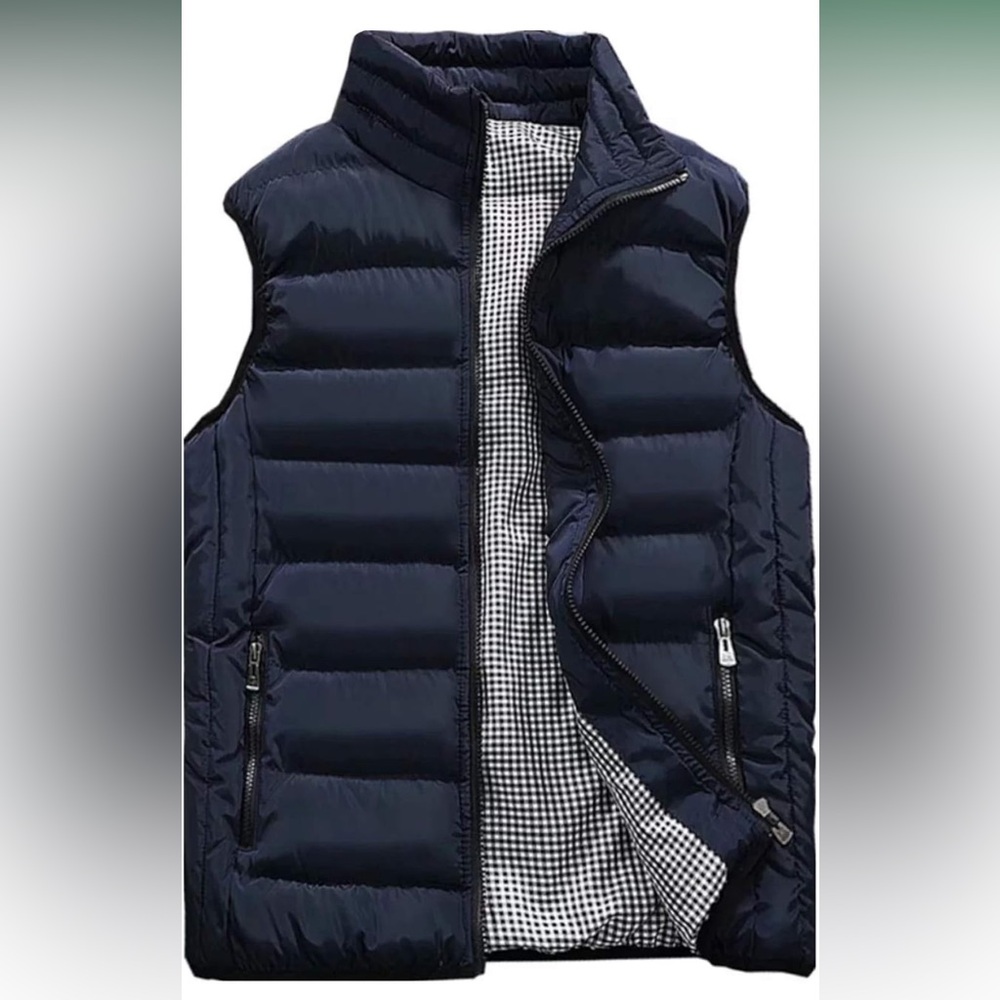 NWOT - Sleek Warm Vcansion Collar Vest